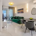 Eden & Blue Horizon Lägenhet *