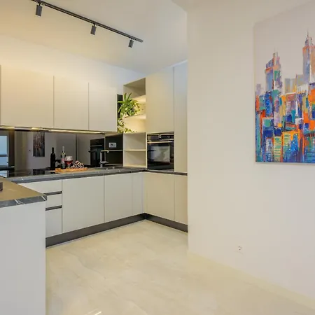 Eden & Blue Horizon スプリト