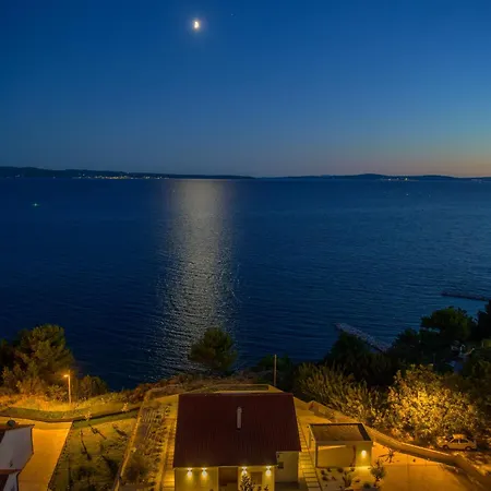 Eden & Blue Horizon スプリト