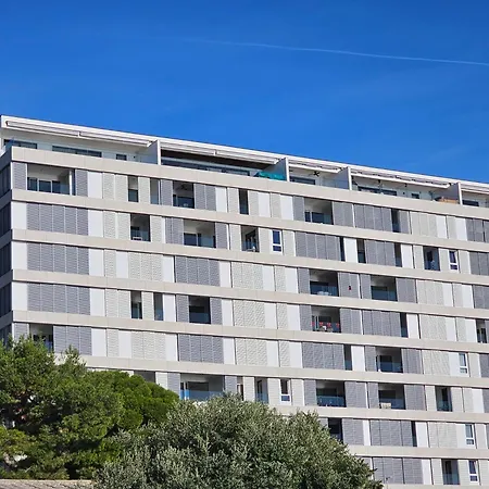 Eden & Blue Horizon *