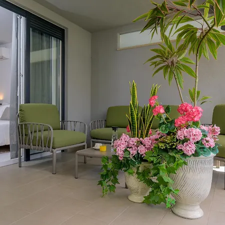 Apartment Eden & Blue Horizon Split