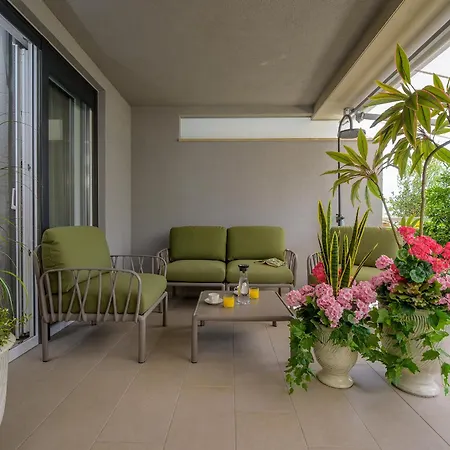 Apartment Eden & Blue Horizon Split