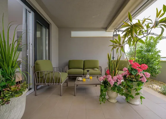 Apartment Eden & Blue Horizon Split