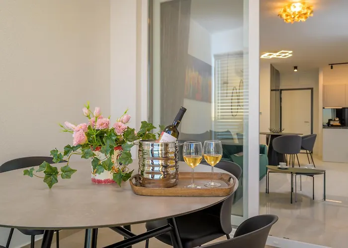 Eden & Blue Horizon *